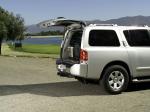 Nissan Pathfinder Armada SE 2004 года